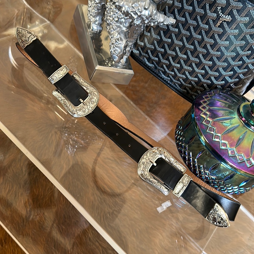 ❌SOLD❌ B Low Brí Bri Type Streets Ahead Western Belt